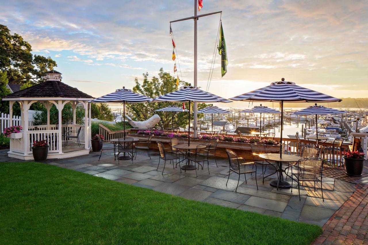 Inn At Harbor Hill Marina Niantic Buitenkant foto